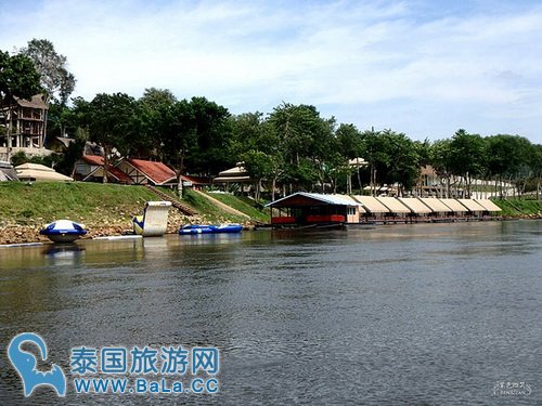 体验泰缅铁道火车之旅,桂河大桥、死亡铁道,缅怀当年盟军战俘辛酸血泪史