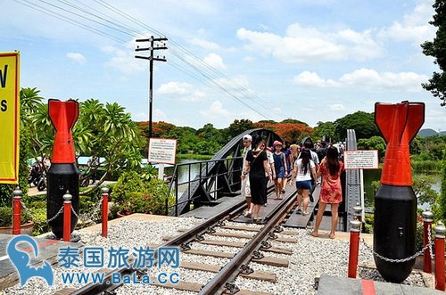 体验泰缅铁道火车之旅,桂河大桥、死亡铁道,缅怀当年盟军战俘辛酸血泪史