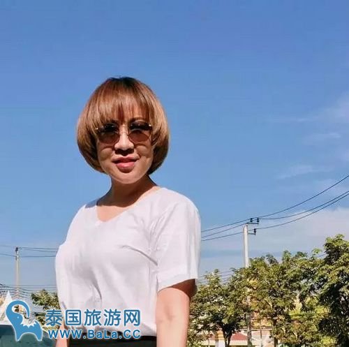 别人家的老师教的了书拍得了pose 成学生眼中的潮姐