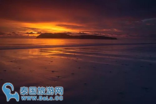 马来西亚最美海岛之一兰卡威 最令人神往的蓝海白沙