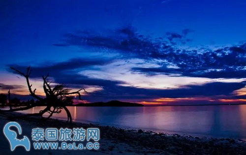 马来西亚最美海岛之一兰卡威 最令人神往的蓝海白沙