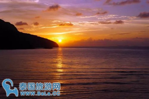 马来西亚最美海岛之一兰卡威 最令人神往的蓝海白沙