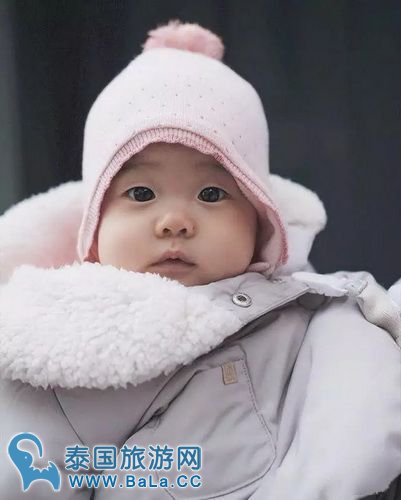 Gubgib女儿宝宝学说话 魔性笑声引众人乐