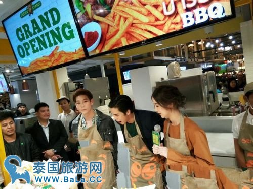 Peach新店开业 Aom和JJ&Thanerng,Poei等一众圈中好友现身支持