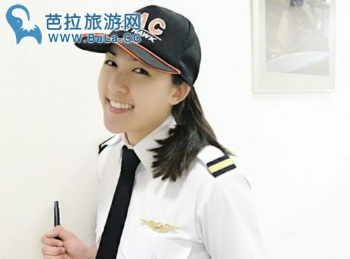 泰国美女飞行员一夜爆红 开挂的人生还当过工程师和空姐