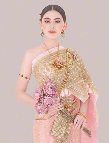 泰星Mai古典泰装封面杂志 美的不可方物