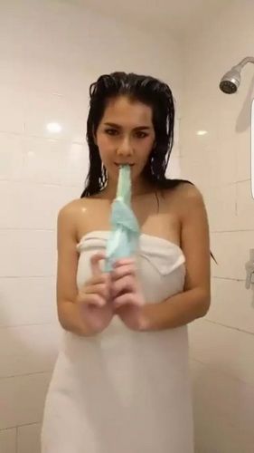 泰国AV女星nat直播洗澡获宅男疯狂追捧 海量性感视频浴照图片福利你懂的