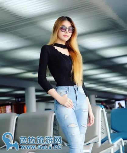 曼谷大学美女电脑教师dear 肤白如雪身材爆表学生都不缺课了