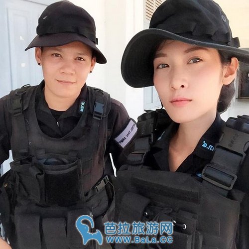 泰国美女侦察兵相貌甜美可人成为网红多年依旧不改军人本色