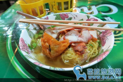 BTS站Thong Lo旁美食广场 每天都营业的美味夜市