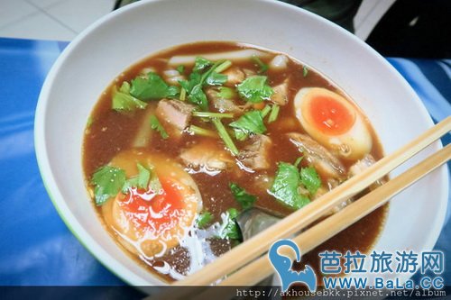 BTS站Thong Lo旁美食广场 每天都营业的美味夜市
