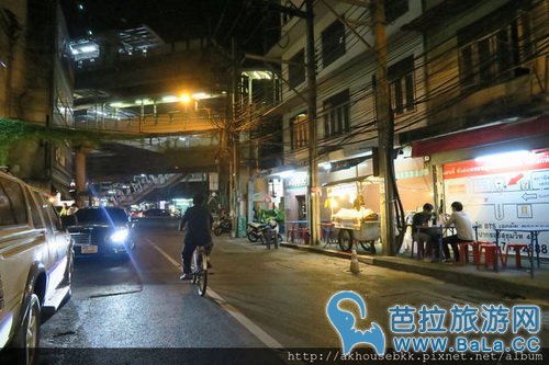 BTS站Thong Lo旁美食广场 每天都营业的美味夜市