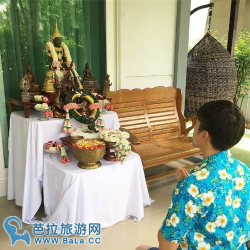 NadechYaya宋干节最想为宝宝泼水 称宝宝是他们的精神鼓励