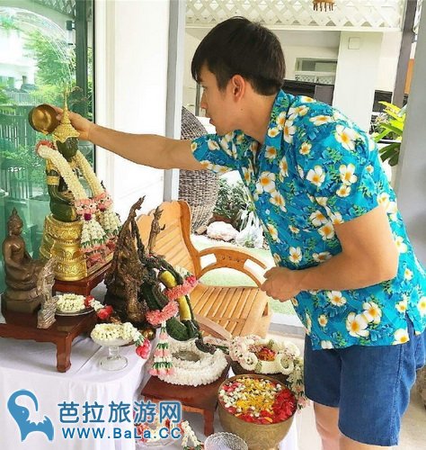 NadechYaya宋干节最想为宝宝泼水 称宝宝是他们的精神鼓励