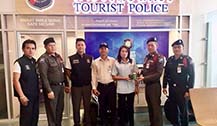 泰国好司机捡到中国游客近万元钱包送警局苦寻失主