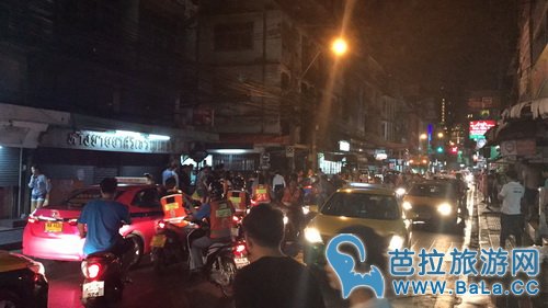 中国女游客辉煌代购街被抢 摩的司机上前搭救