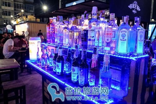 曼谷市中心交通方便霓虹夜市Talad Neon 潮范小清新十足