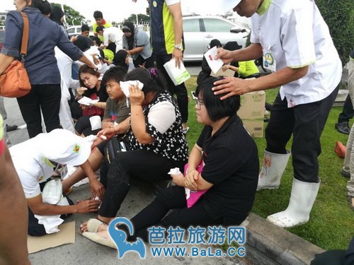 泰国北大年Big C发生两次爆炸 造成35人受伤100辆车被毁