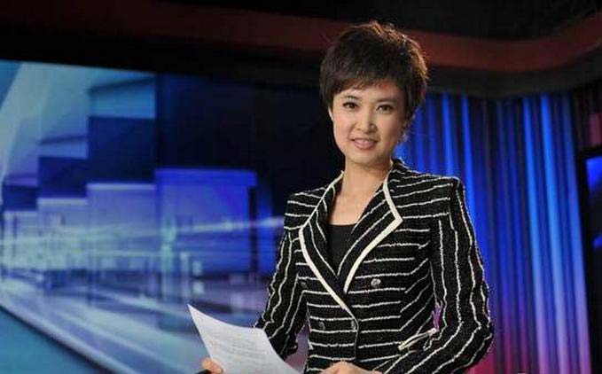 人物 美女帅哥 > 正文    自2012年主持央视春晚开始,逐渐走进观众