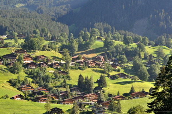 盘点瑞士十大最美小镇,感受瑞士宁静与美丽_巴