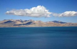 世界海拔最高的淡水湖，玛旁雍错海拔4588米