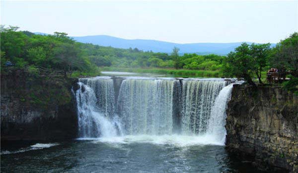 世界最大的玄武岩瀑布：吊水楼瀑布