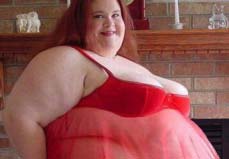 世界上最胖的女人，最重达到1108斤