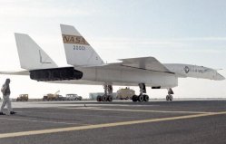 世界上最快的轰炸机，XB-70速度达3马赫