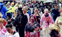 世界上最恐怖的节日：墨尔本僵尸节现实版行尸走肉