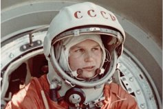 世界第一位女航天员：瓦莲金娜·捷列什科娃