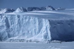 世界上最古老的冰川：南极冰川冰冻3万年