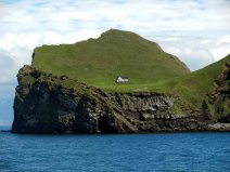 全世界最孤独的房子：四面环海，孤立于荒岛百年