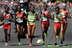 女子马拉松世界纪录：肯尼亚选手2小时14分4秒