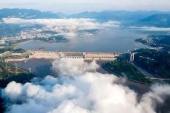 中国十大水利枢纽工程：三峡大坝全长3335米