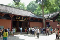 四川香火最旺盛的4座寺庙：两座免费开放，据说都很灵验
