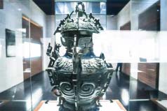 四川省博物馆十大镇馆之宝，太阳神鸟金饰榜上有名