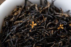 红茶品种排名前十名：第一名是祁门红茶，滇红排第二