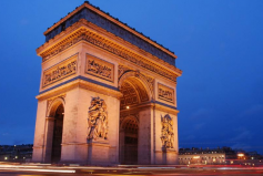 法国十大著名景点排行榜，埃菲尔铁塔、凯旋门居榜首