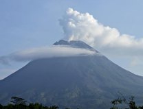 活火山最多的十大国家，印度尼西亚排第一位